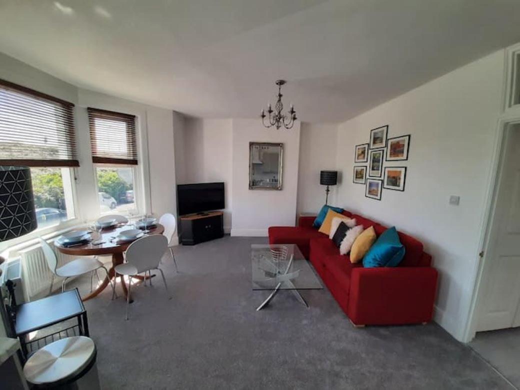 Beautiful 2br Close To Beachfront Weston-super-Mare